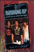 Portada del libro BURNING UP: De gira con Jonas Brothers