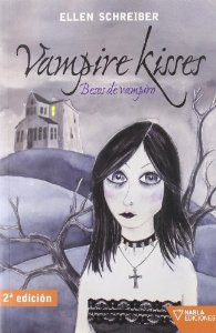 VAMPIRE KISSES (BESOS DE VAMPIRO)