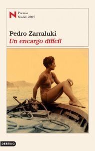 Portada del libro UN ENCARGO DIFÍCIL (PREMIO NADAL 2005)