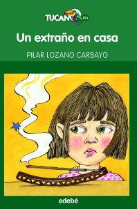 Portada del libro UN EXTRAÑO EN CASA