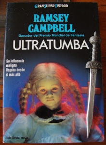 Portada del libro ULTRATUMBA (AKA INFLUENCIA)